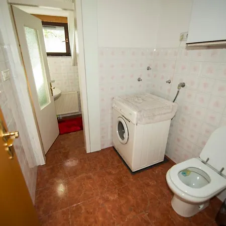 Apartma Kosnik Perunika