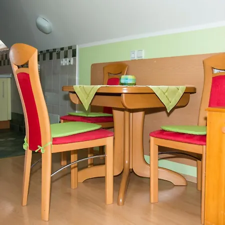 Apartma Kosnik Perunika