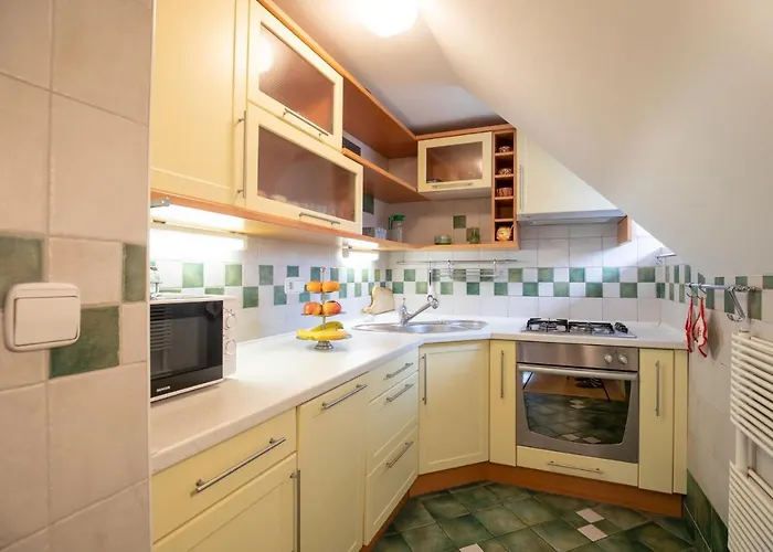 Apartma Kosnik Perunika Apartament